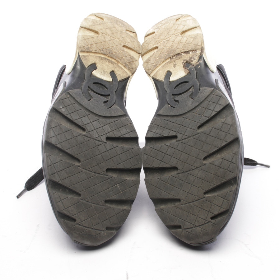Bild 4 von Sneakers EUR 39 Schwarz in Farbe Schwarz | Vite EnVogue