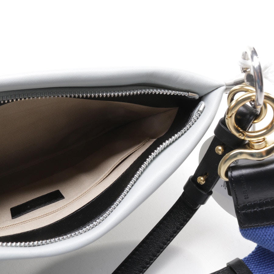 Image 5 of Shoulder Bag Lightgray in color Gray | Vite EnVogue