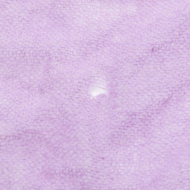 Image 4 of Cashmere Shawl Lavender in color Purple | Vite EnVogue