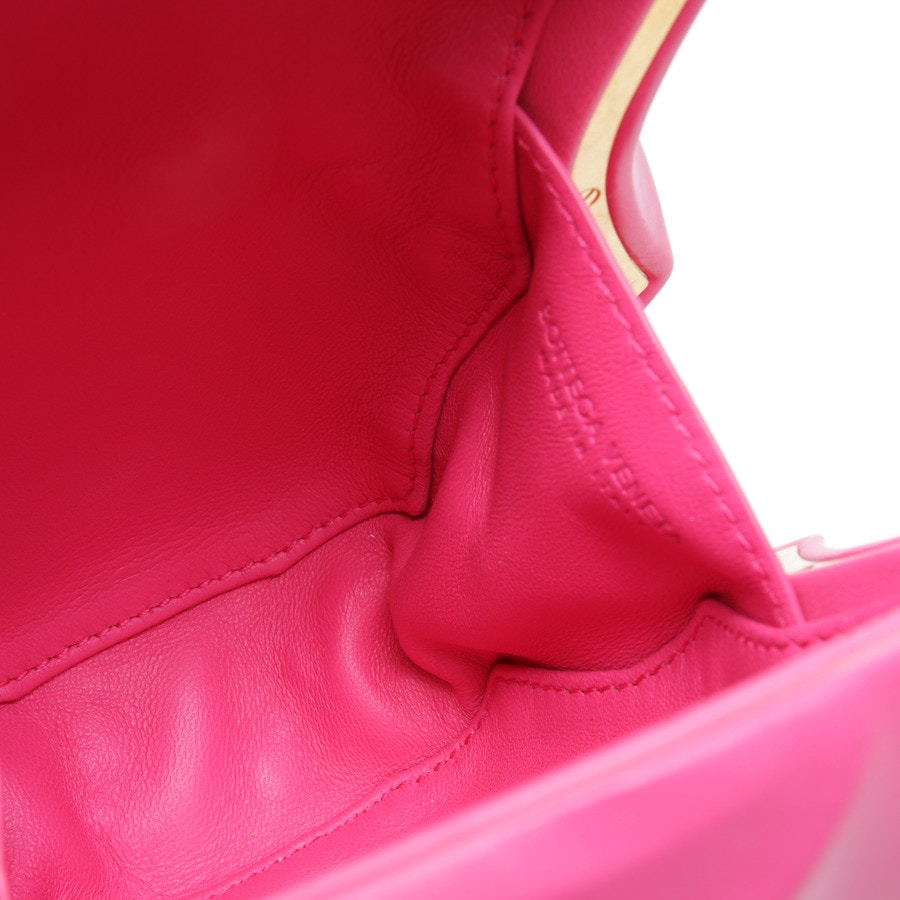 Image 5 of Clutch Deeppink in color Pink | Vite EnVogue
