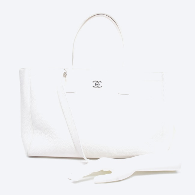 Image 4 of Cerf Tote Handbag White in color White | Vite EnVogue