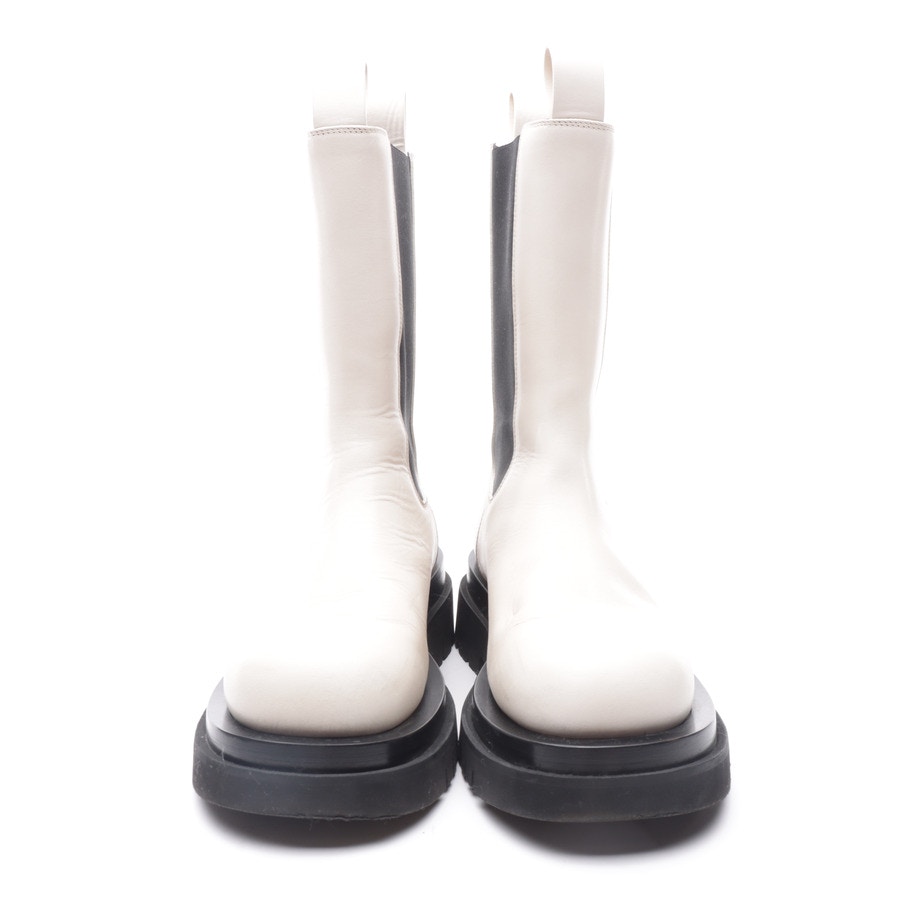 Image 2 of Boots EUR 39 Beige in color White | Vite EnVogue