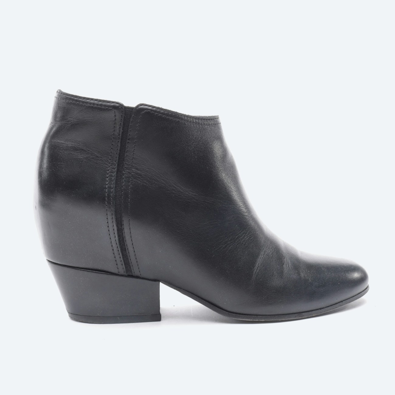 Image 1 of Ankle Boots EUR 37.5 Black in color Black | Vite EnVogue
