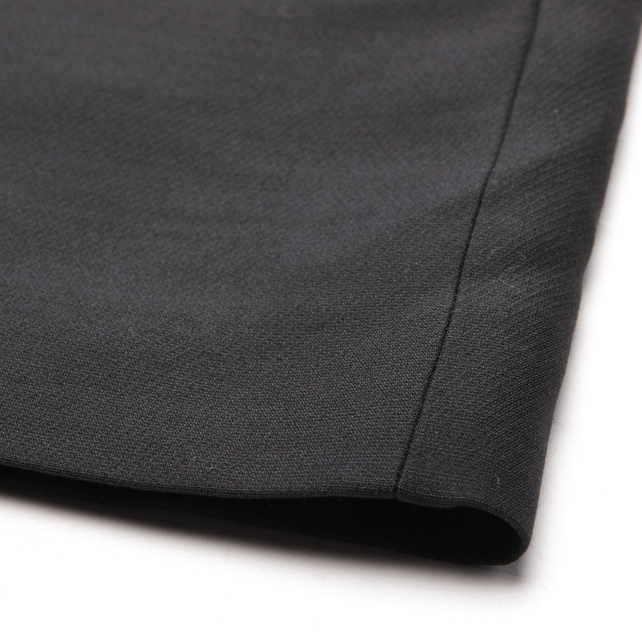 Image 3 of Shorts 34 Black in color Black | Vite EnVogue