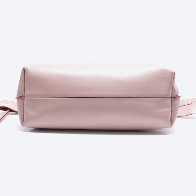 Image 4 of Wave Shoulder Bag Pink in color Pink | Vite EnVogue
