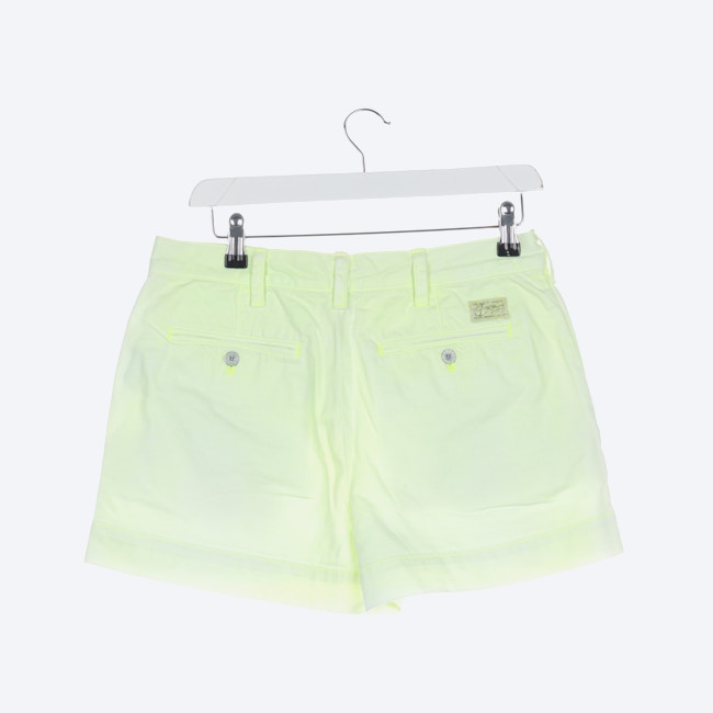 Image 2 of Shorts 34 Greenyellow in color Green | Vite EnVogue