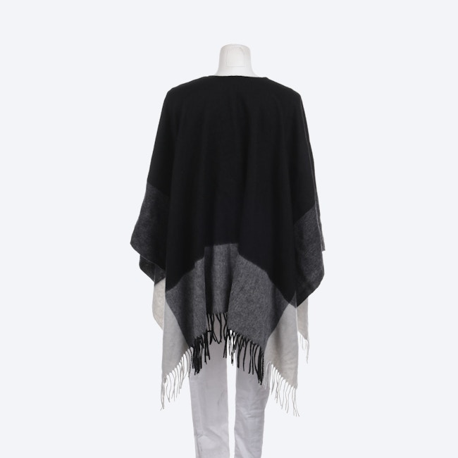 Image 2 of Wool Poncho Multicolored in color Multicolored | Vite EnVogue