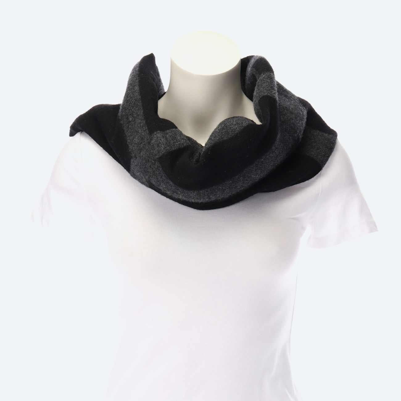Image 1 of Wool  Tube Scarf Anthracite in color Gray | Vite EnVogue