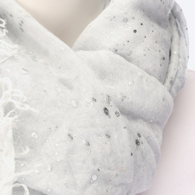 Image 2 of Scarf Gray in color Gray | Vite EnVogue