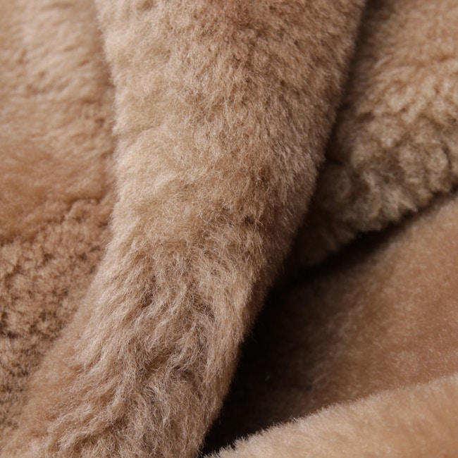 Image 4 of Fur Coat 40 Tan in color Brown | Vite EnVogue