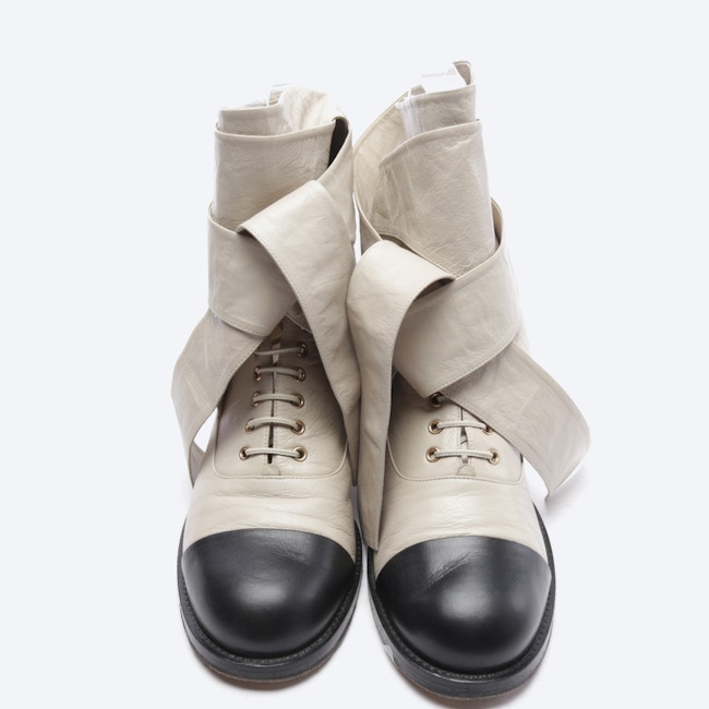 Image 2 of Ankle Boots EUR 40.5 Beige in color White | Vite EnVogue
