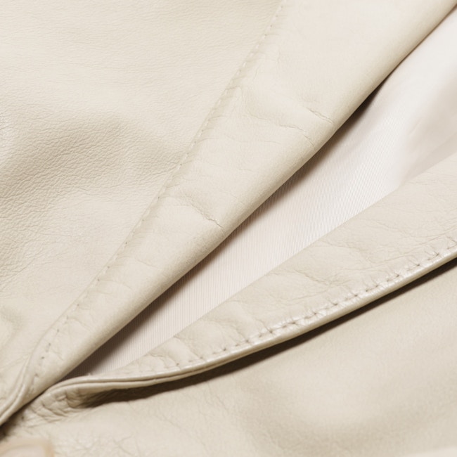Image 3 of LeatherJacket XL Beige in color White | Vite EnVogue