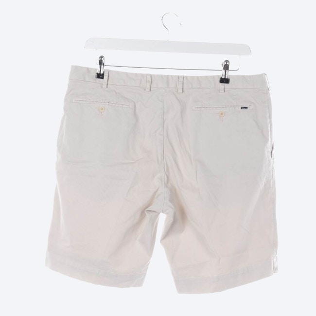 Image 2 of Shorts 56 Beige in color White | Vite EnVogue