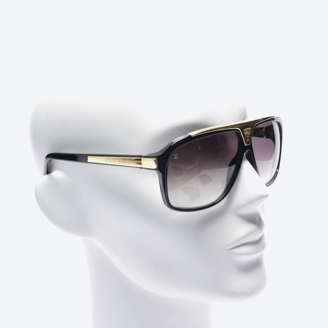 Image 2 of Z0350W Sunglasses Black in color Black | Vite EnVogue