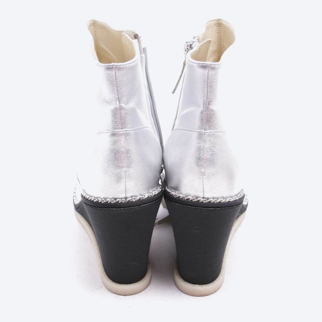Image 3 of Ankle Boots EUR 38.5 Silver in color Metallic | Vite EnVogue