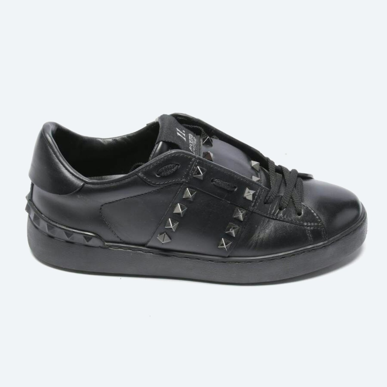 Image 1 of Rockstud Sneakers EUR38 Black in color Black | Vite EnVogue