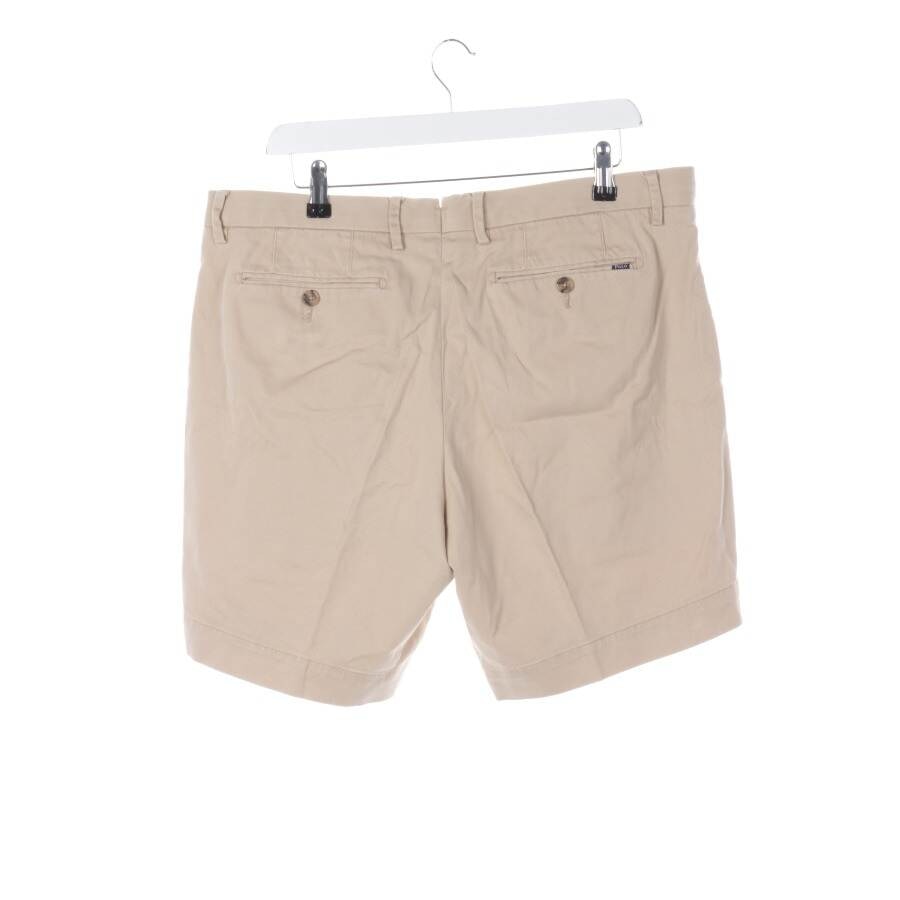 Image 2 of Shorts W36 Beige in color White | Vite EnVogue