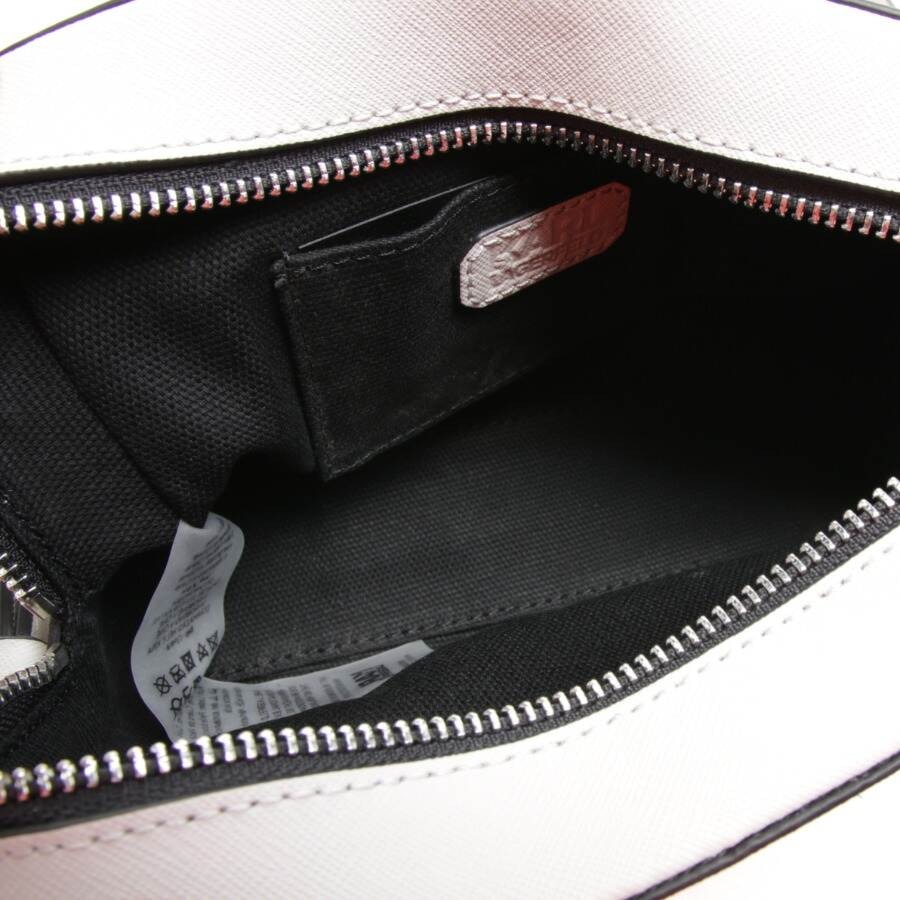 Image 5 of Crossbody Bag Lightgray in color Gray | Vite EnVogue