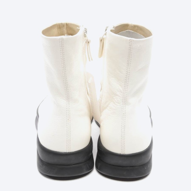 Image 3 of Ankle Boots EUR 37 Cream in color White | Vite EnVogue