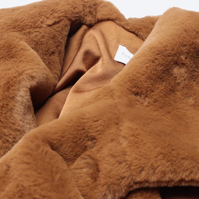 Image 3 of Winter Coat 32 Camel in color Brown | Vite EnVogue