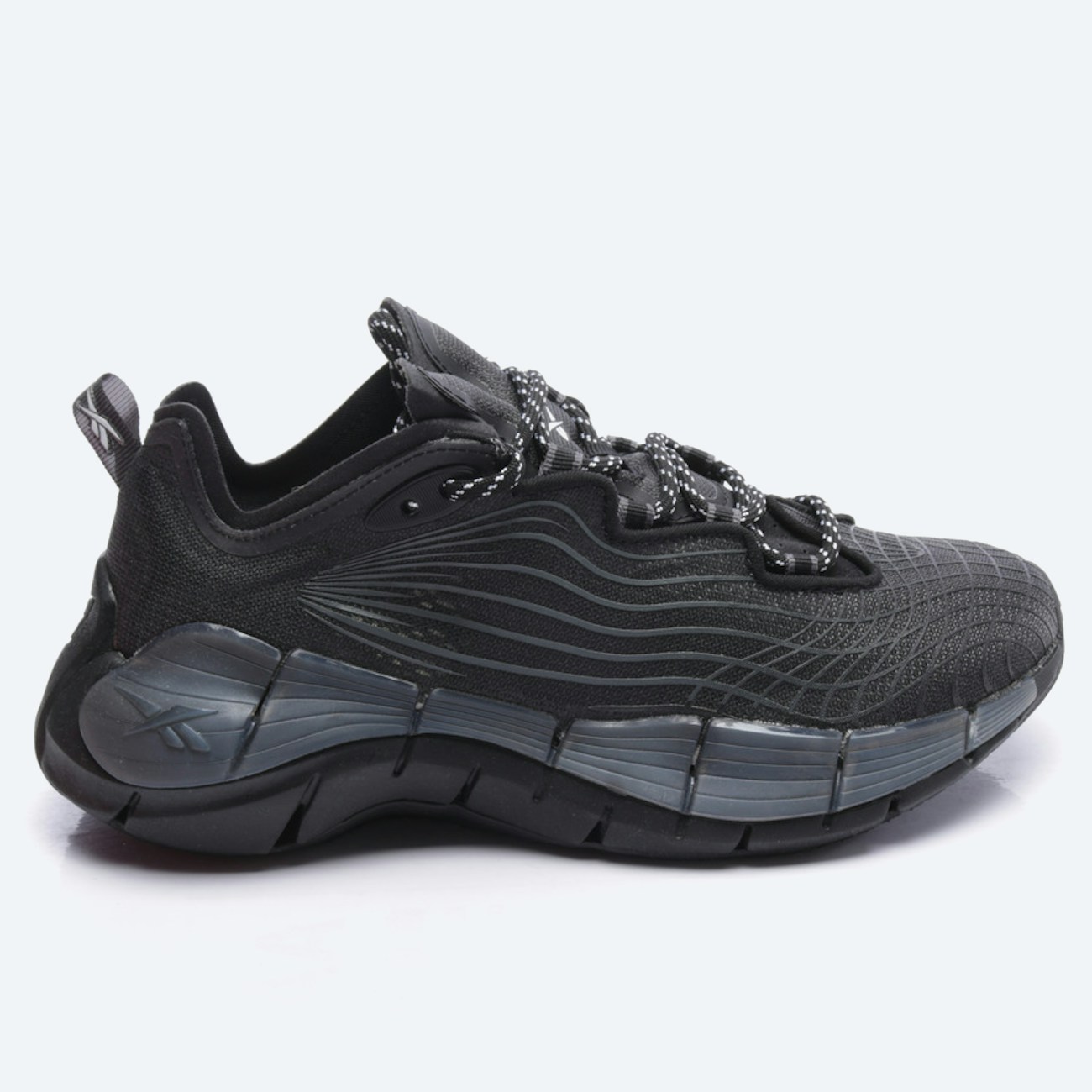 Image 1 of Sneakers EUR 34.5 Black in color Black | Vite EnVogue