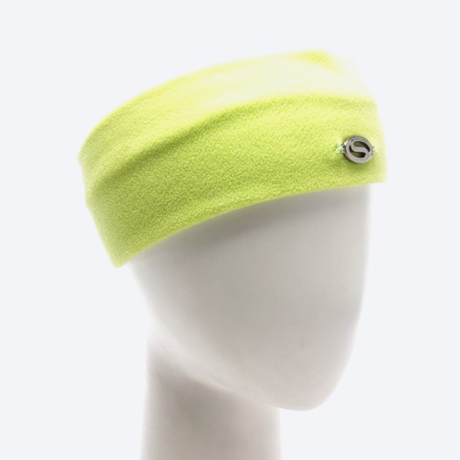 Image 2 of Cap Chartreuse in color Green | Vite EnVogue