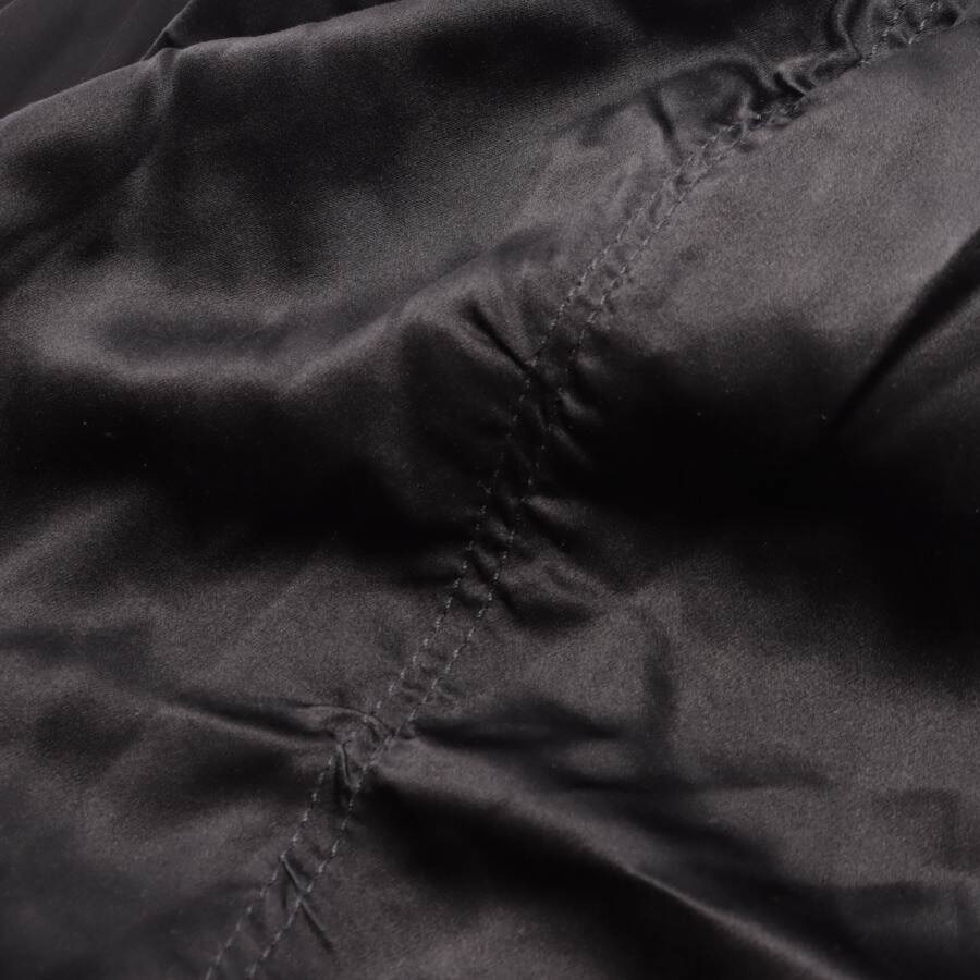 Image 3 of Silk Top 40 Black in color Black | Vite EnVogue