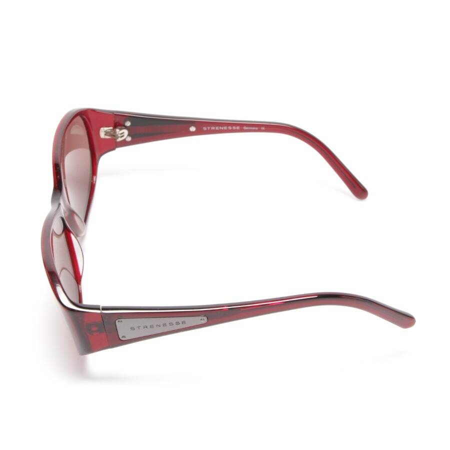 Image 3 of Sunglasses Bordeaux in color Red | Vite EnVogue