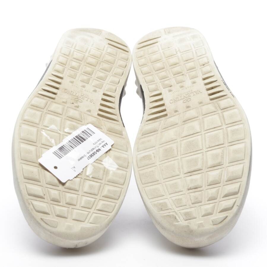 Image 4 of Rockstud Sneakers EUR 40 White in color White | Vite EnVogue