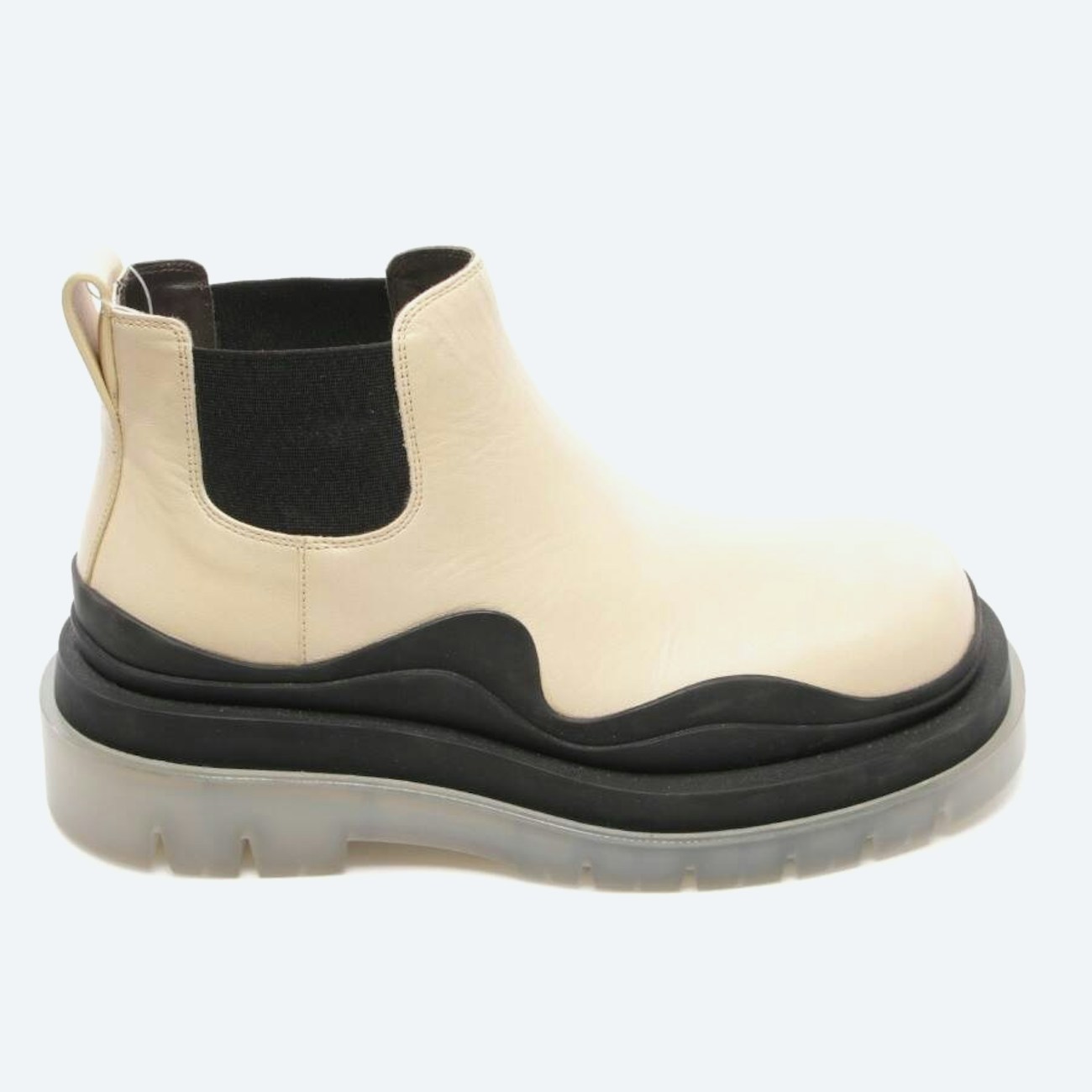 Image 1 of The Tire Boot Chelsea Boots EUR 39.5 Beige in color White | Vite EnVogue