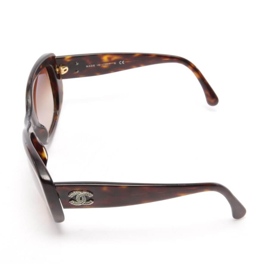 Image 3 of Sunglasses Brown in color Brown | Vite EnVogue