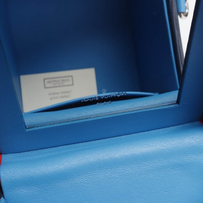 Image 6 of Bleeker Box Shoulder Bag Navy in color Blue | Vite EnVogue