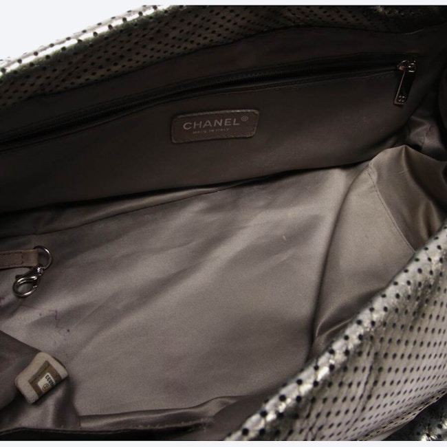Image 5 of 2.55 Shoulder Bag Silver in color Metallic | Vite EnVogue