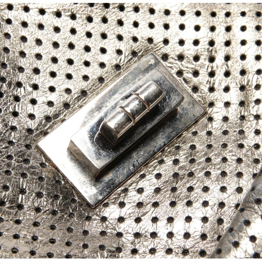Bild 8 von 2.55 Schultertasche Silber in Farbe Metallic | Vite EnVogue