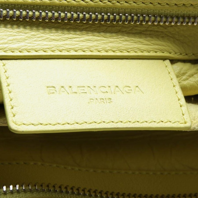 Image 6 of Papier Office Zip Handbag Yellow in color Yellow | Vite EnVogue