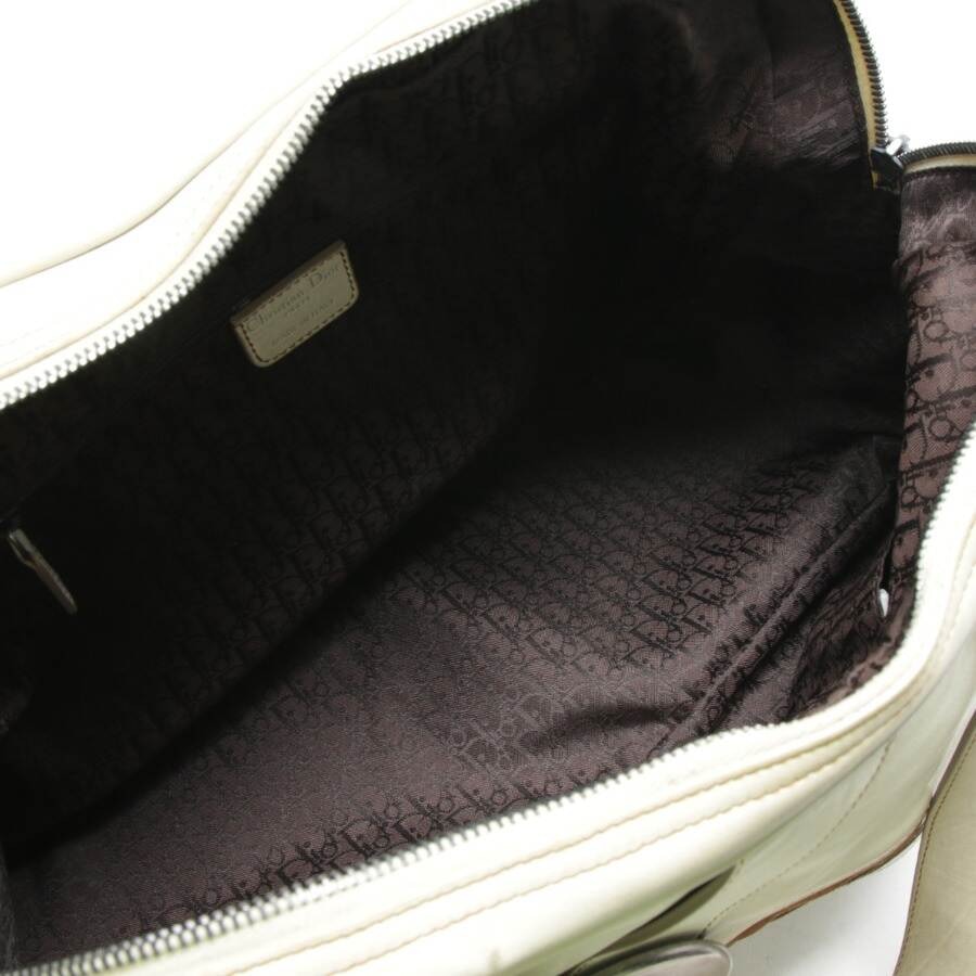 Image 5 of Tragespuren Shoulder Bag Beige in color White | Vite EnVogue