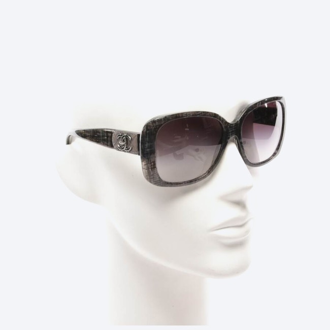 Image 2 of 5234-Q Sunglasses Gray in color Gray | Vite EnVogue