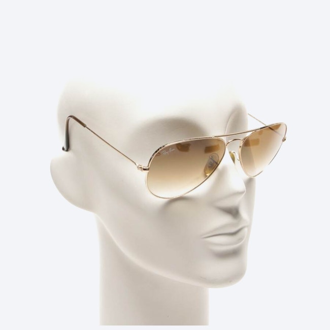 Image 2 of Aviator Sunglasses Brown in color Brown | Vite EnVogue
