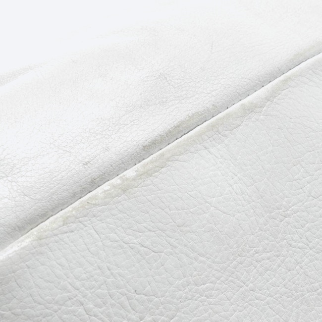 Image 9 of Shoulder Bag White in color White | Vite EnVogue