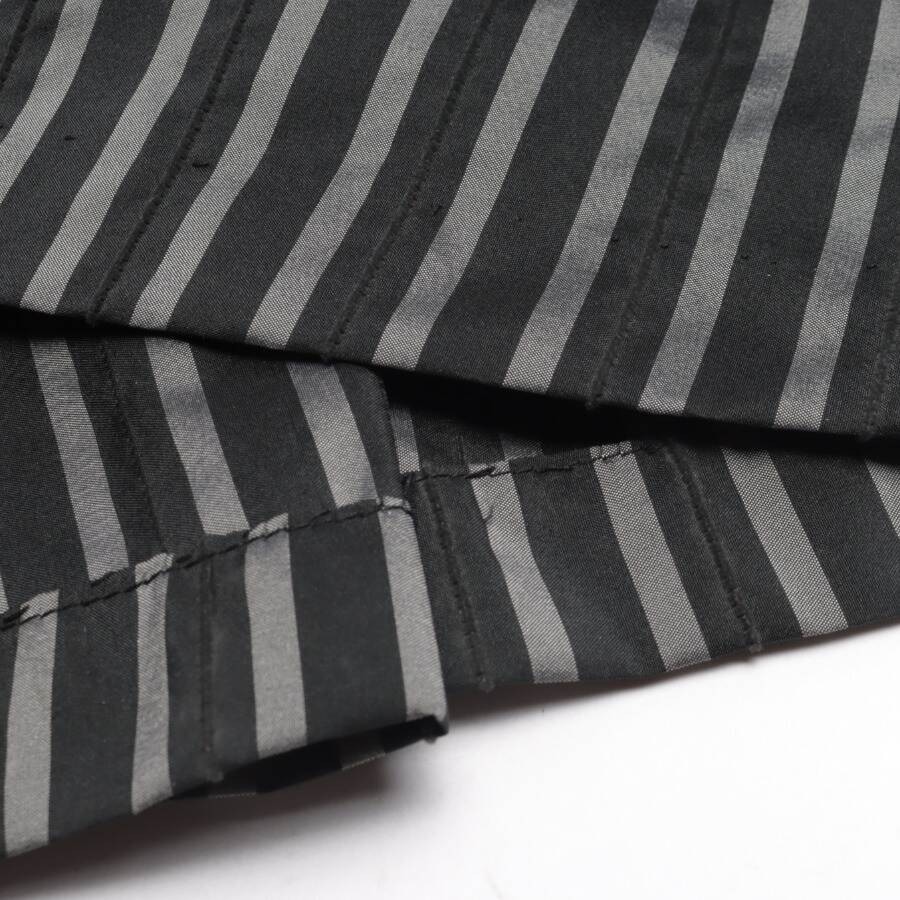 Image 3 of Skirt 36 Light Gray in color Gray | Vite EnVogue
