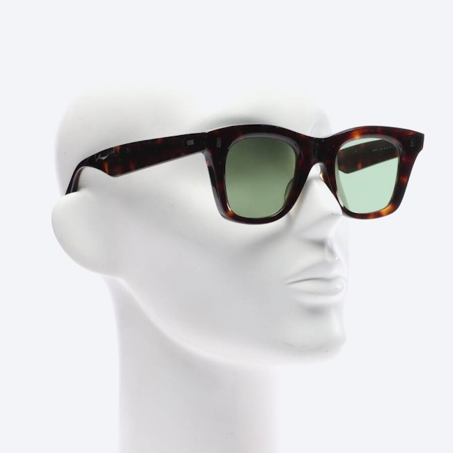 Image 2 of CL40057I Sunglasses Dark Brown in color Brown | Vite EnVogue