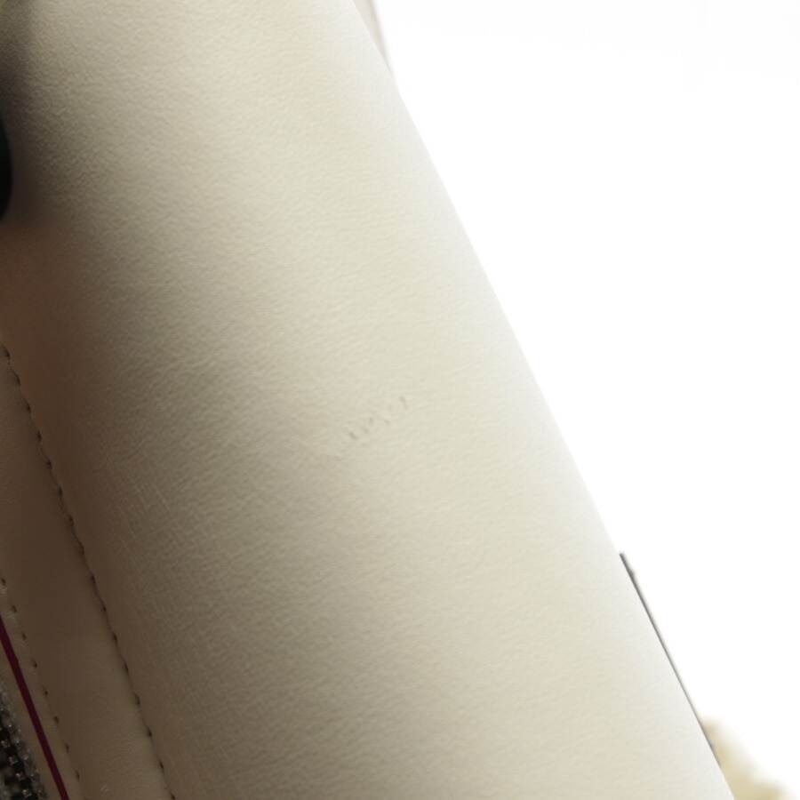 Image 14 of Handbag Cream in color White | Vite EnVogue