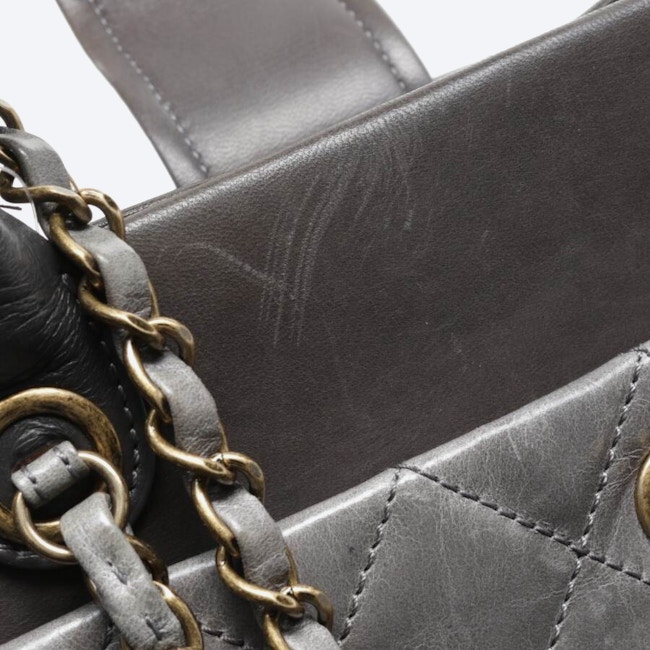 Image 9 of Handbag Gray in color Gray | Vite EnVogue