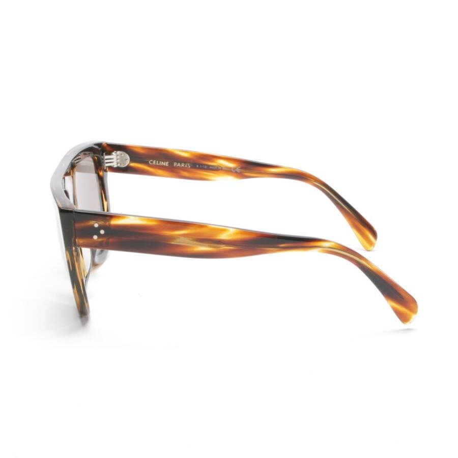 Image 3 of CL40011N Sunglasses Brown in color Brown | Vite EnVogue
