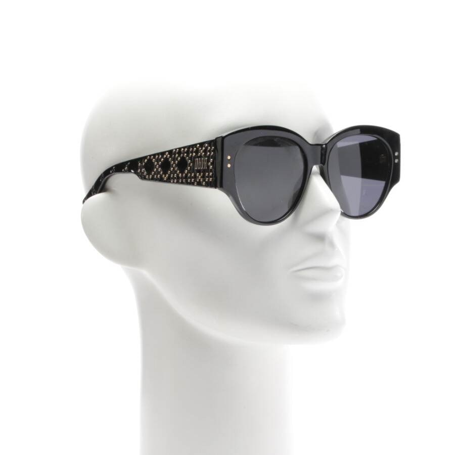 Image 2 of 8072K Sunglasses Black in color Black | Vite EnVogue