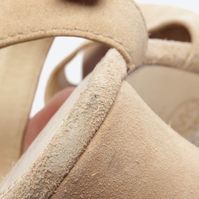 Image 7 of Heeled Sandals EUR 36 Beige in color White | Vite EnVogue