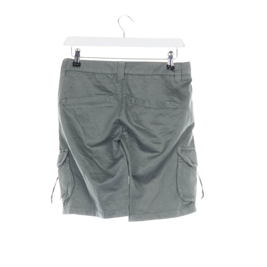 Image 2 of Shorts 34 Green in color Green | Vite EnVogue