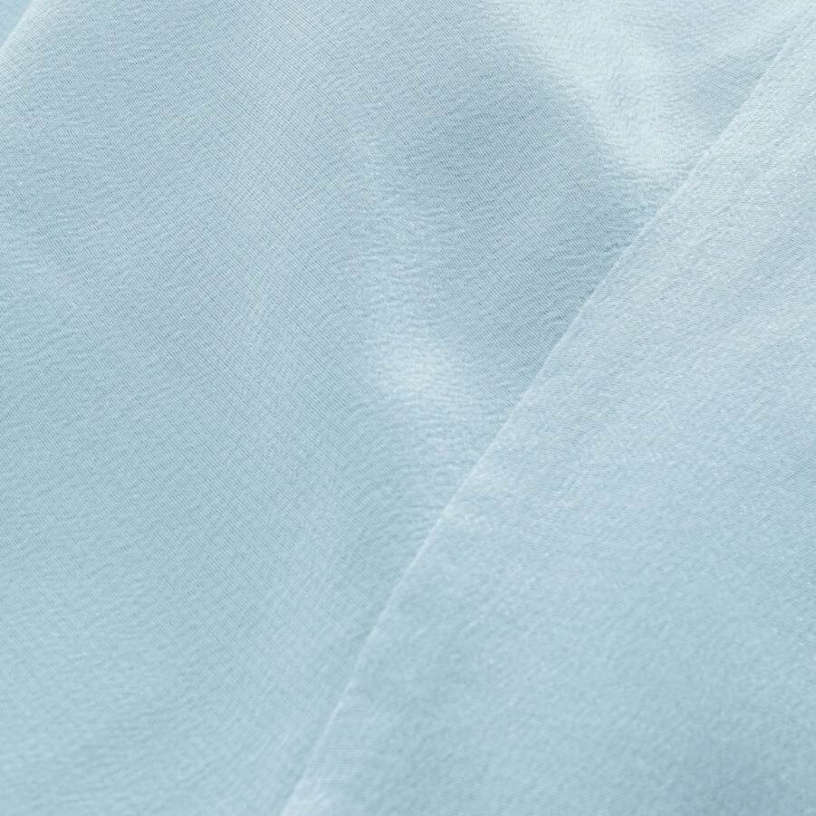 Image 3 of Silk Top 38 Light Blue in color Blue | Vite EnVogue