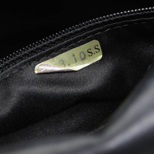 Image 12 of Shoulder Bag Black in color Black | Vite EnVogue