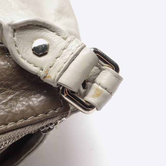 Image 8 of Shoulder Bag Beige in color White | Vite EnVogue